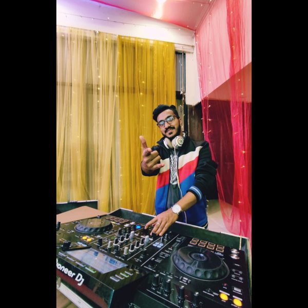 DJ EFTY MNR